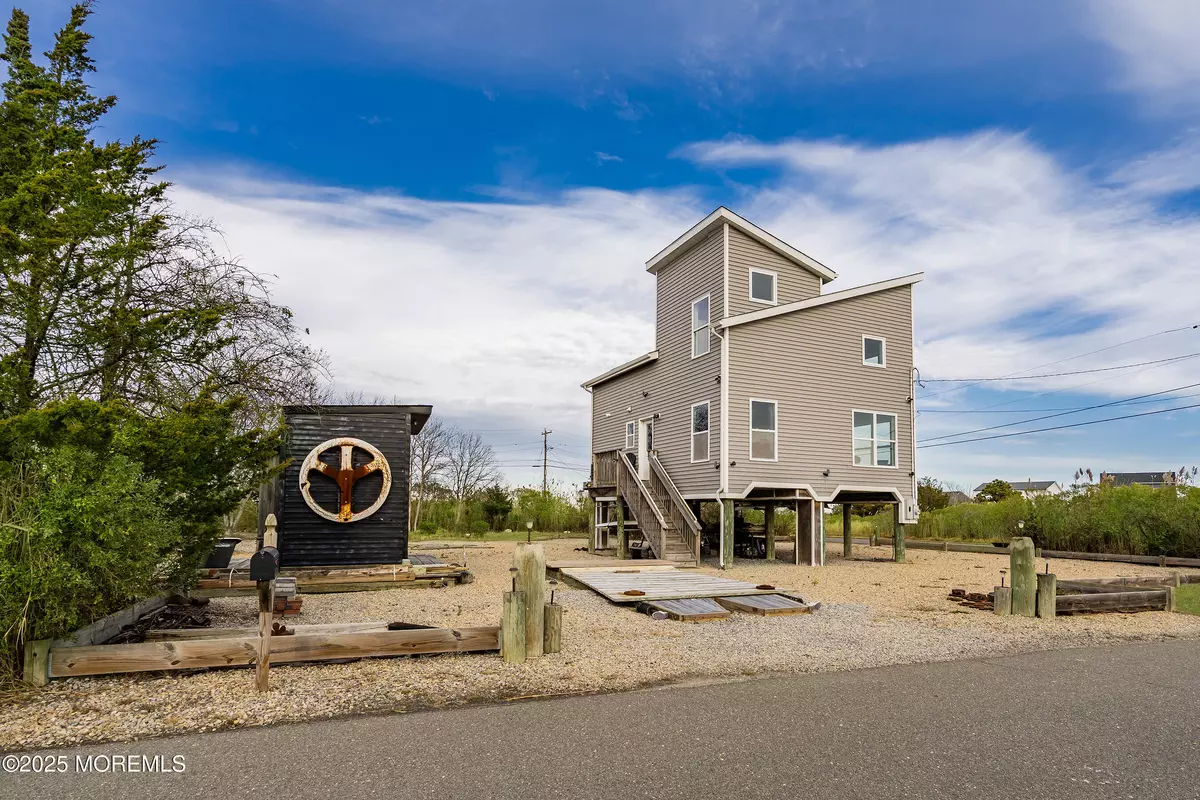 Bayville, NJ 08721,54 Beach Avenue