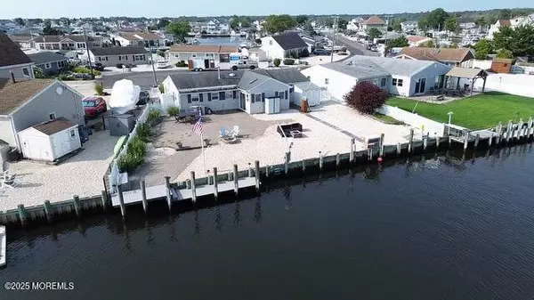 Barnegat, NJ 08005,127 Bloomfield Road