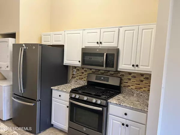 Monmouth Junction, NJ 08852,6143 Cedar Court