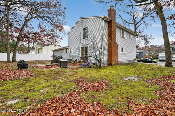 Howell, NJ 07731,3 Timberline Drive