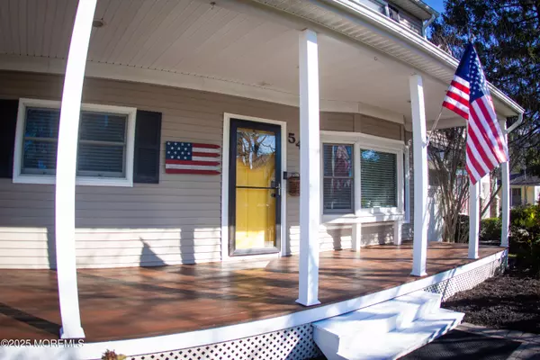 Brielle, NJ 08730,542 Woodland Avenue