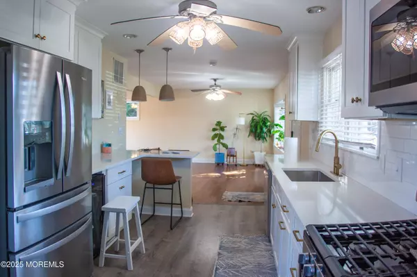 Brielle, NJ 08730,542 Woodland Avenue