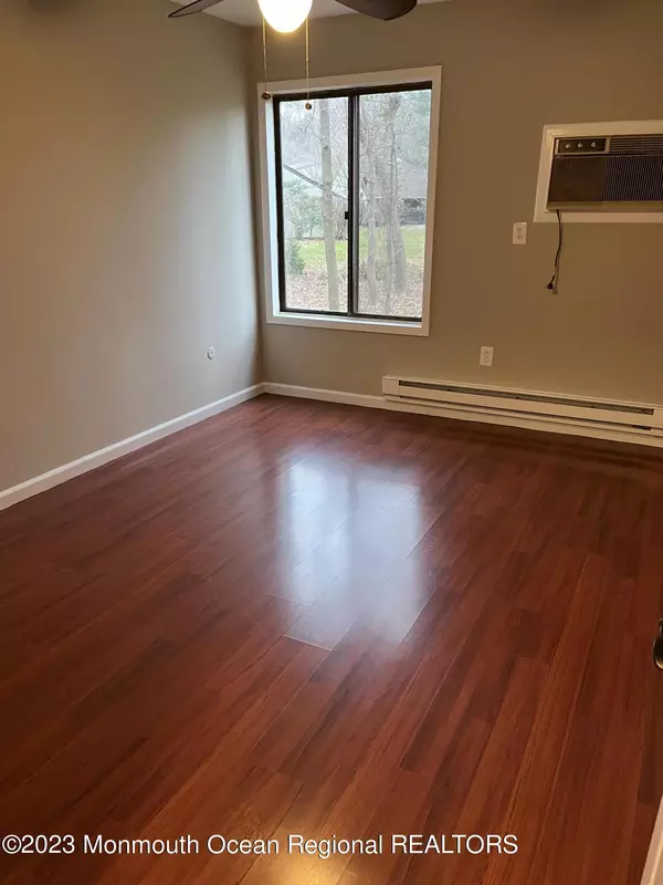 Manalapan, NJ 07726,136 Amberly Drive #F