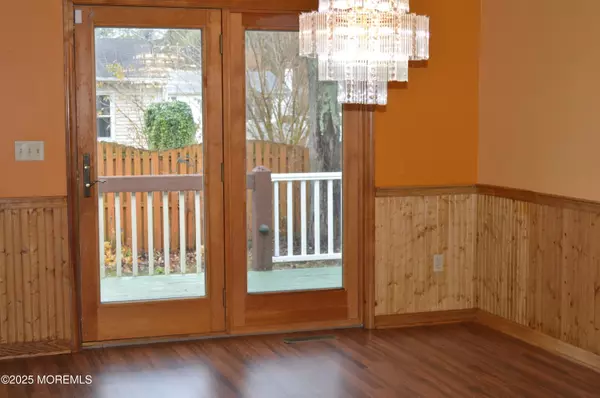 Waretown, NJ 08758,28 Spruce Street