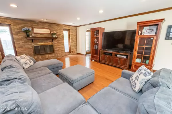 East Brunswick, NJ 08816,1 Derby Lane