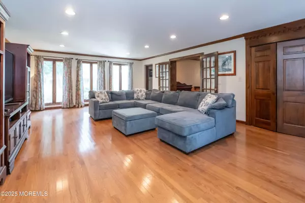 East Brunswick, NJ 08816,1 Derby Lane