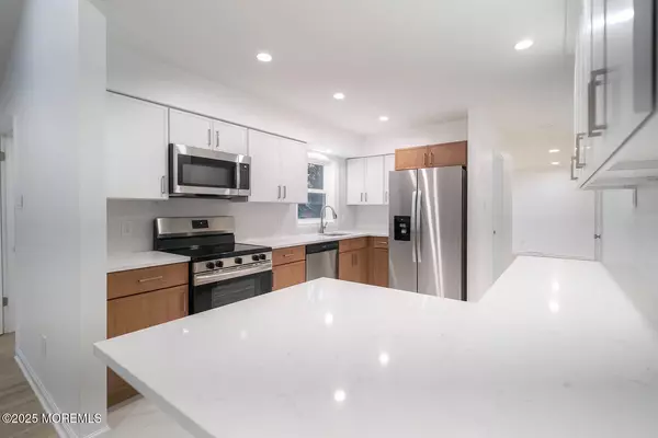 Marmora, NJ 08223,125 N Shore Road