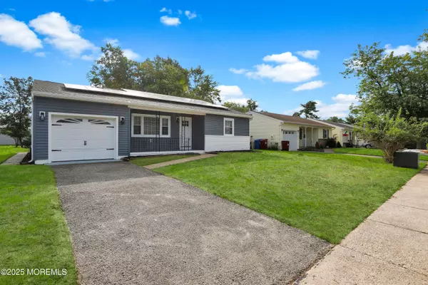 Toms River, NJ 08757,75 Brakenbury Drive