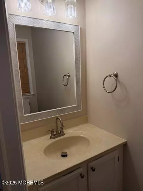 Morganville, NJ 07751,975 Lily Court