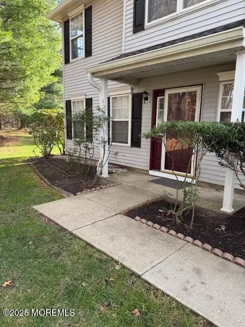 Morganville, NJ 07751,975 Lily Court