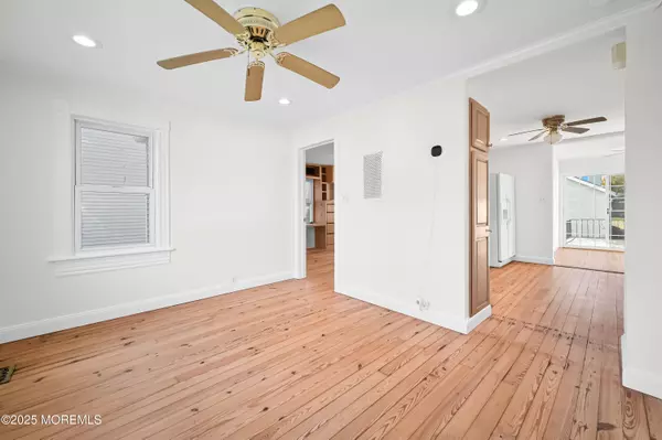 Keyport, NJ 07735,14 Cedar Street