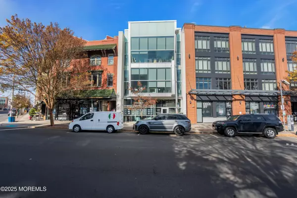 Asbury Park, NJ 07712,513 Cookman Avenue #202