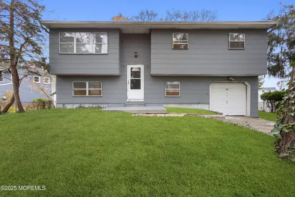 Toms River, NJ 08753,30 Russell Street