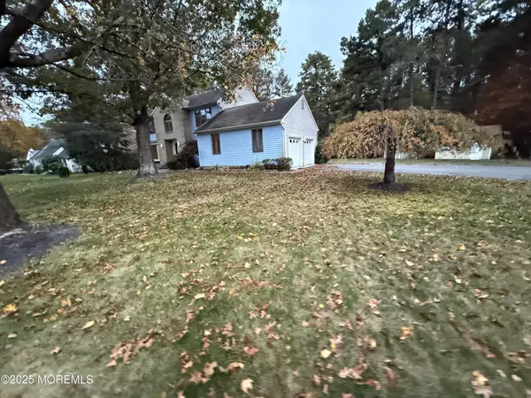 Jackson, NJ 08527,9 Southfork Drive