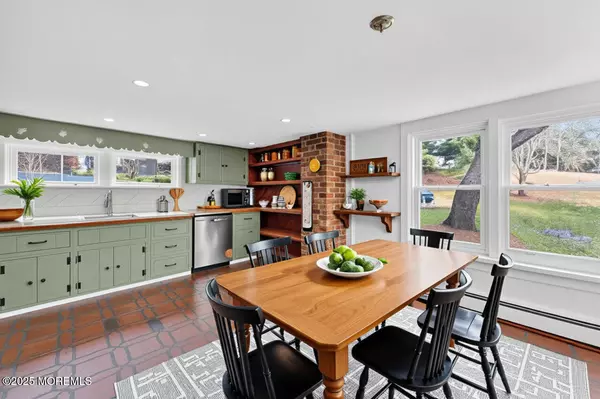 Raritan Twp, NJ 08822,28 Old Clinton Road