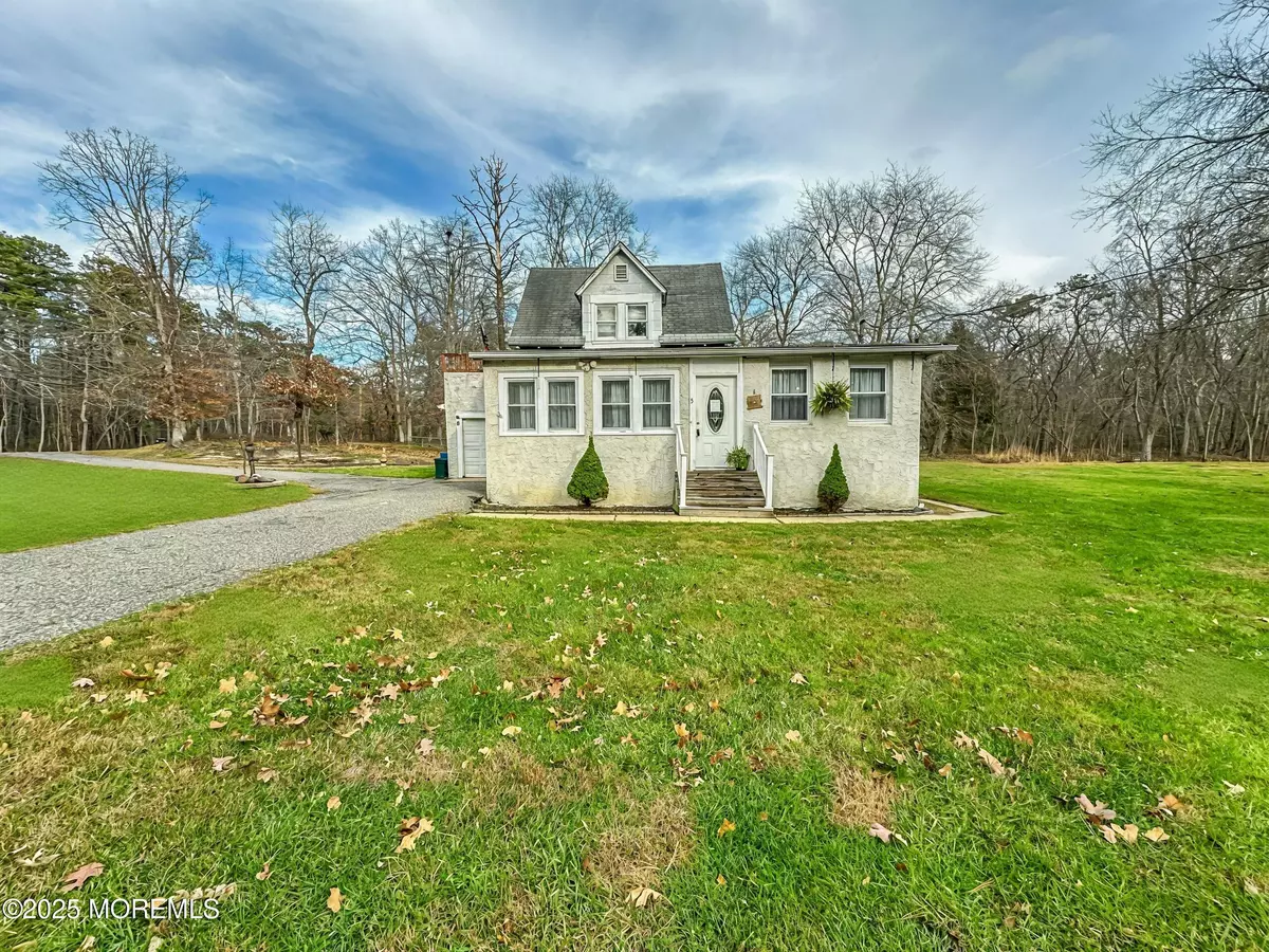 Freehold, NJ 07728,5 Pittenger Pond Road