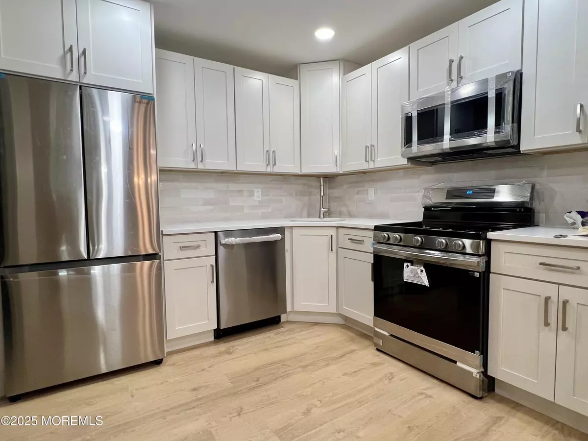 Freehold, NJ 07728,7 Seattle Court #5