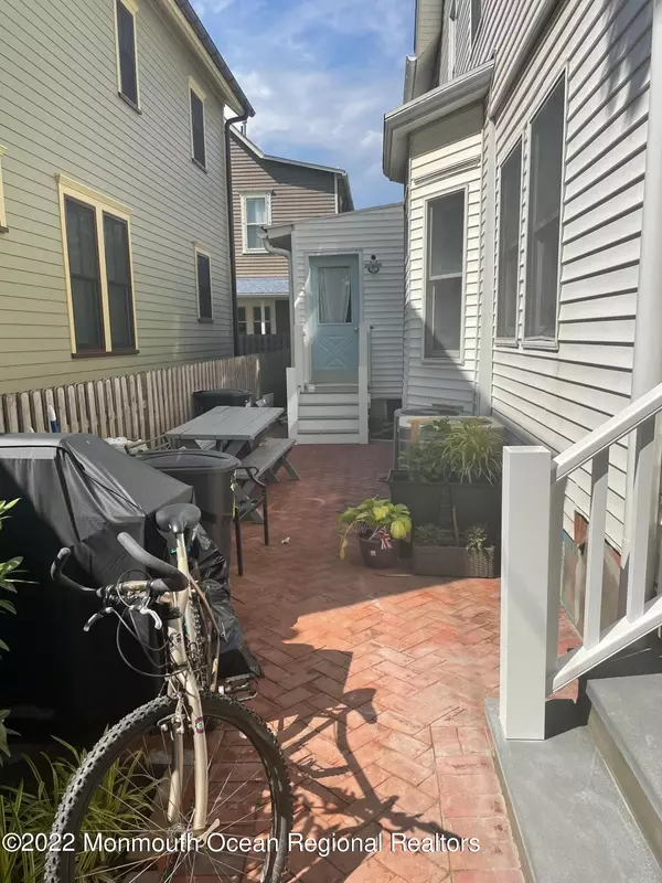 Ocean Grove, NJ 07756,73 Cookman Avenue #Apt A