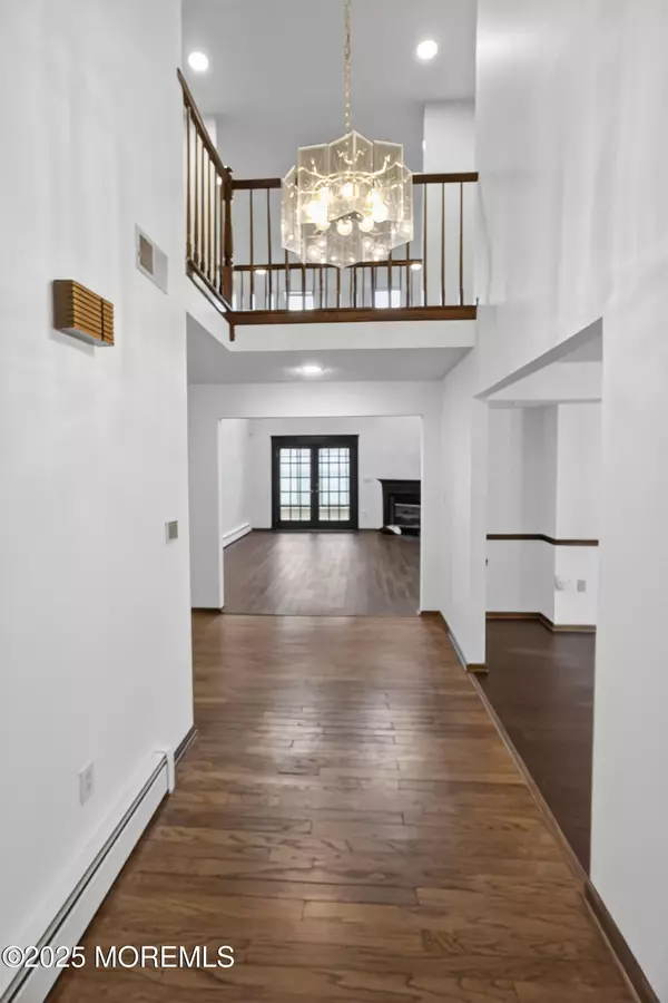 Marlboro, NJ 07746,48 Coventry Terrace