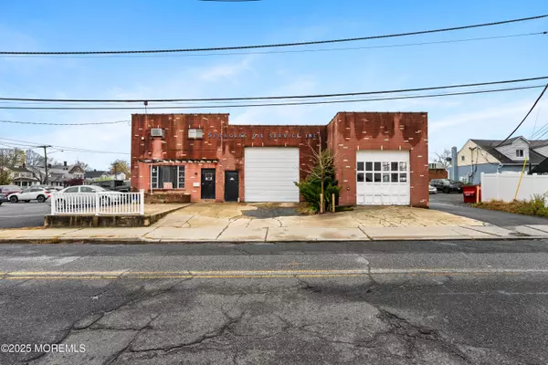 Matawan, NJ 07747,26 Little Street