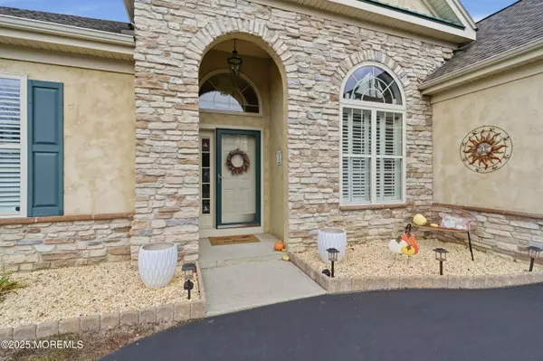 Barnegat, NJ 08005,37 Mission Way