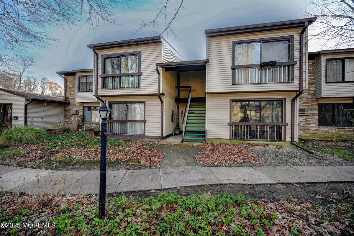 Manalapan, NJ 07726,131 Amberly Drive #J