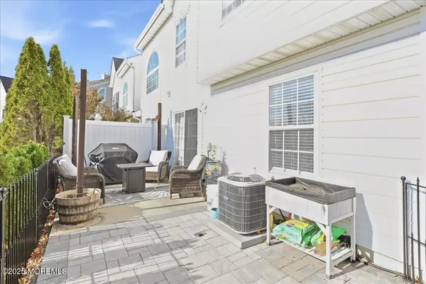 Tinton Falls, NJ 07712,26 Dover Court