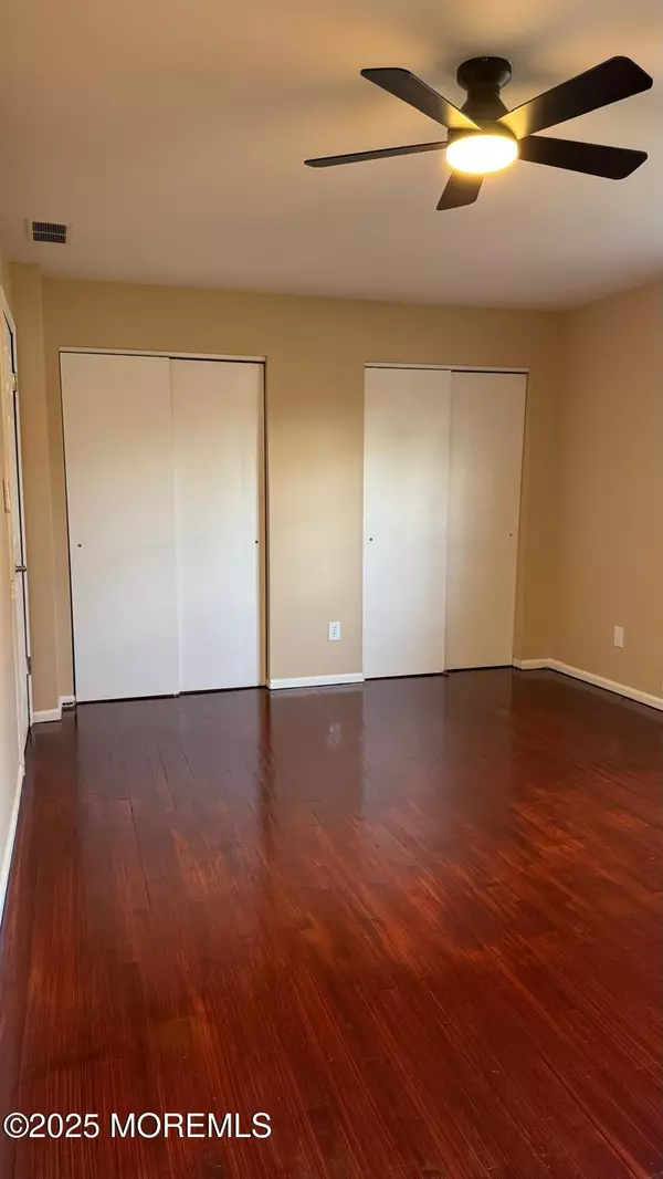 Bayville, NJ 08721,343 Clifton Avenue