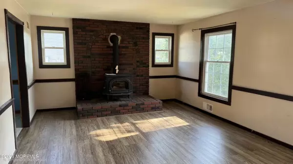 Bayville, NJ 08721,343 Clifton Avenue