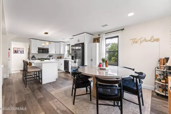 Freehold, NJ 07728,68 W George Street