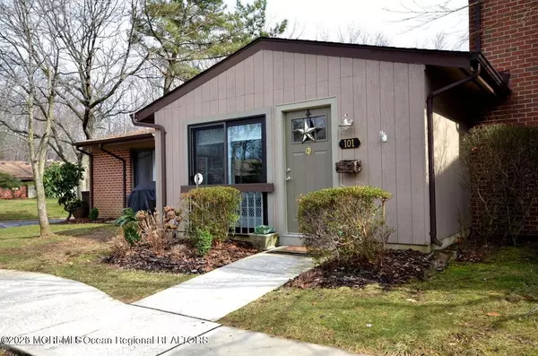 101 Hancock Court, Red Bank, NJ 07701