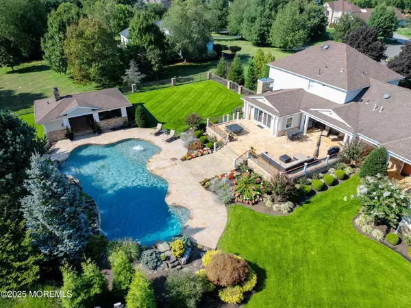 Holmdel, NJ 07733,10 Yellow Brook Road