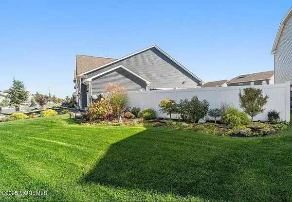 Manahawkin, NJ 08050,163 Bradshaw Drive