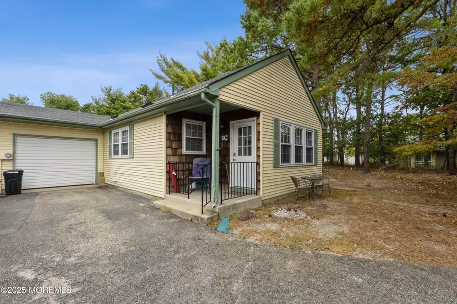 6 Pembroke Lane #C, Whiting, NJ 08759