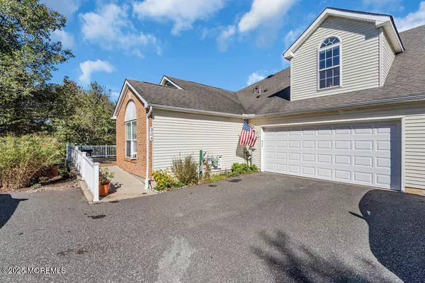 Hillsborough, NJ 08844,204 Merry Lane