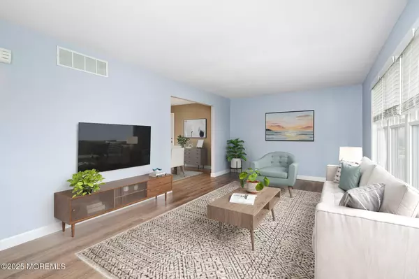 Jackson, NJ 08527,29 Anita Drive