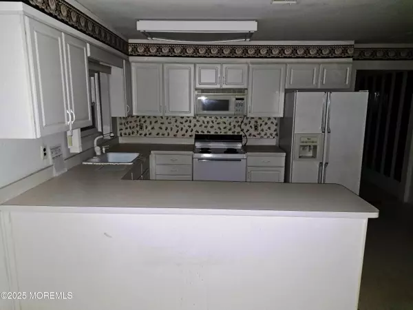 Toms River, NJ 08757,135 Biabou Drive