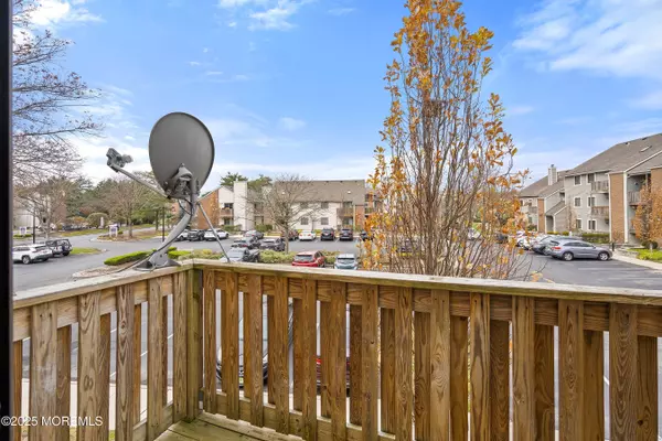 Plainsboro, NJ 08536,4914 Ravens Crest Drive #4914