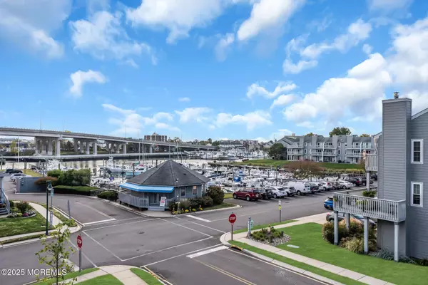 Neptune Township, NJ 07753,303 Spinnaker Way