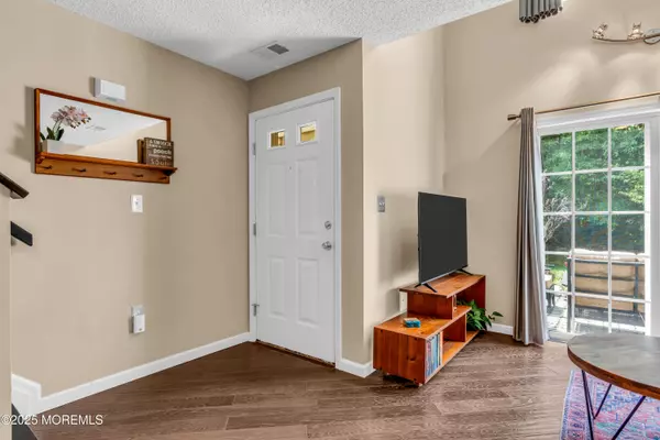 Tinton Falls, NJ 07712,51 Phoenix Court