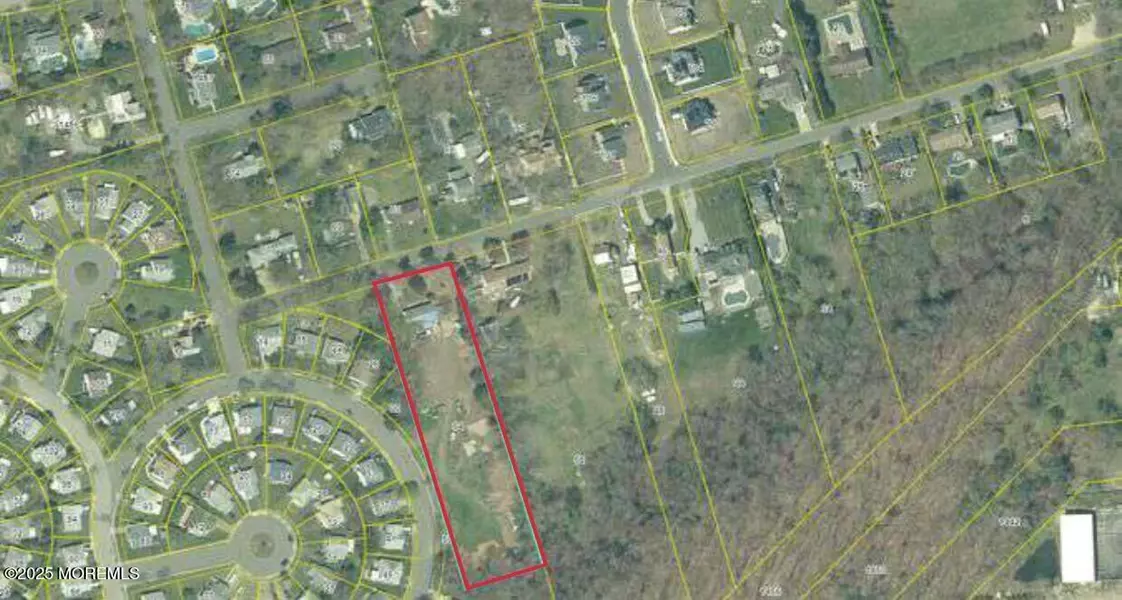 64 Monroe Avenue, Toms River, NJ 08755