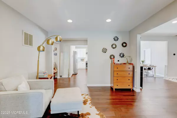 Middletown, NJ 07748,28 Duchess Avenue