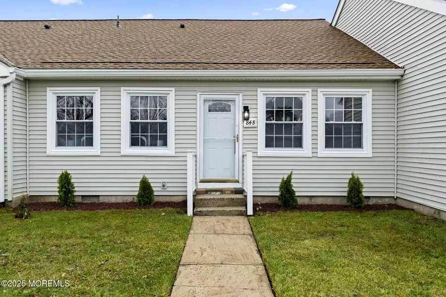 84 Parkway Drive #B, Freehold, NJ 07728