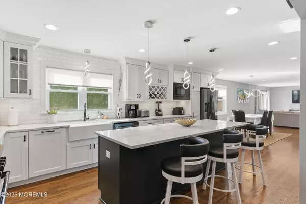 Toms River, NJ 08753,1020 Gregory Terrace