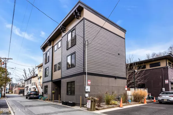 10 Mccready Alley, Lambertville, NJ 08530