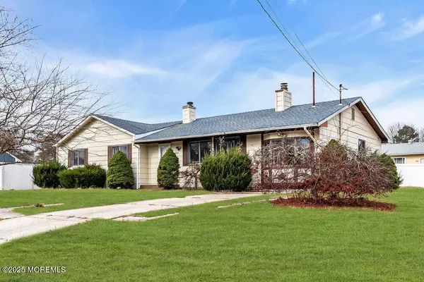 1841 2nd Avenue, Toms River, NJ 08757