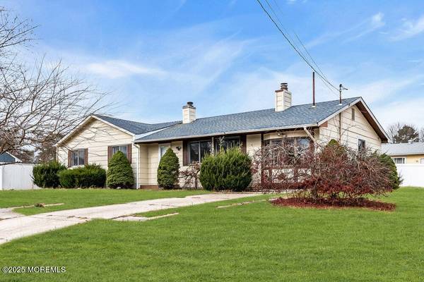 1841 2nd Avenue, Toms River, NJ 08757