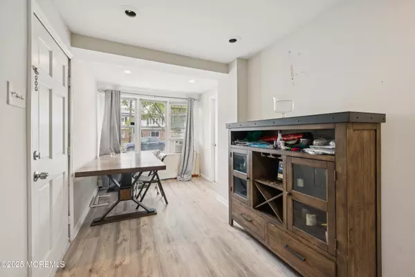 Hamilton, NJ 08610,229 Parkinson Avenue