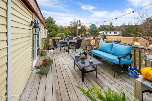 Barnegat, NJ 08005,8 Mary Court