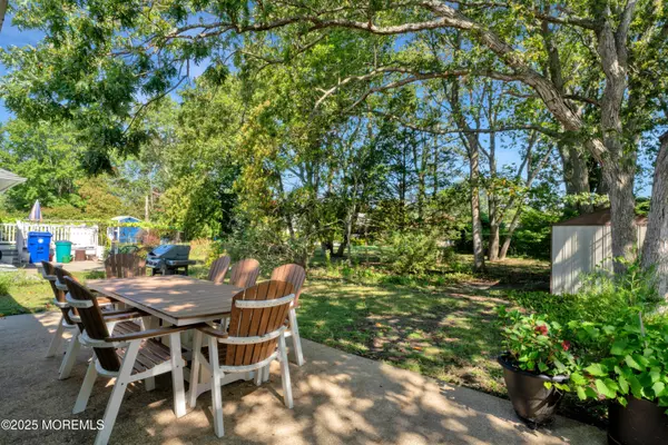 Toms River, NJ 08753,24 Mount Matterhorn Lane